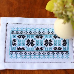 Avlea BitKit Ukrainian Crisscross Blue Cross Stitch